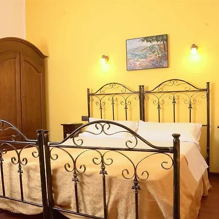 Le Cinque Novelle Πανσιόν 4*